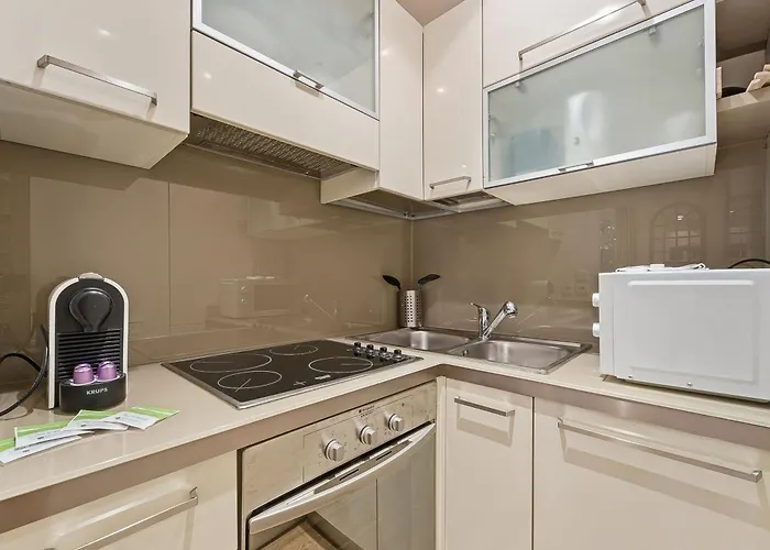 Le Vauban Antibois - Avec Jolie Balcon アパート アンティーブ