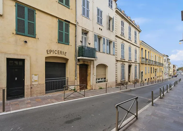 Le Vauban Antibois - Avec Jolie Balcon アパート *